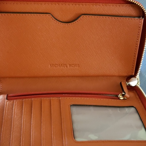 Michael Kors Jet Set bag and wallet - Picture 7 of 8